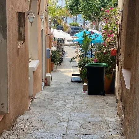 Appartement T2 Coquet Plein Centre Vue Mer Exceptionnelle.