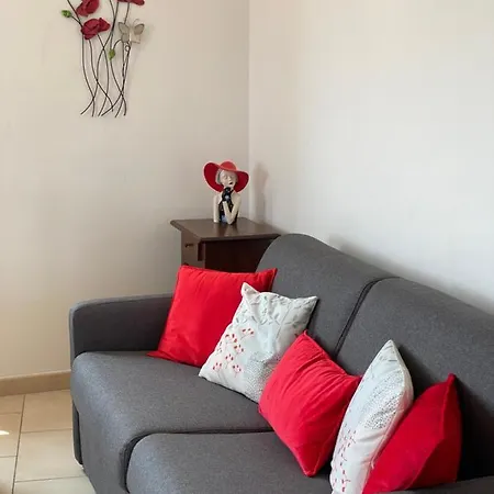 T2 Coquet Plein Centre Vue Mer Exceptionnelle. Apartament Le Lavandou